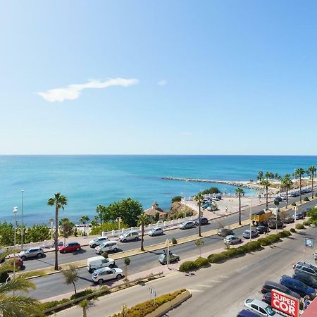 Spacious Beachfront Flat With Sea Views And Private Indoor Parking Benalmadena Bagian luar foto
